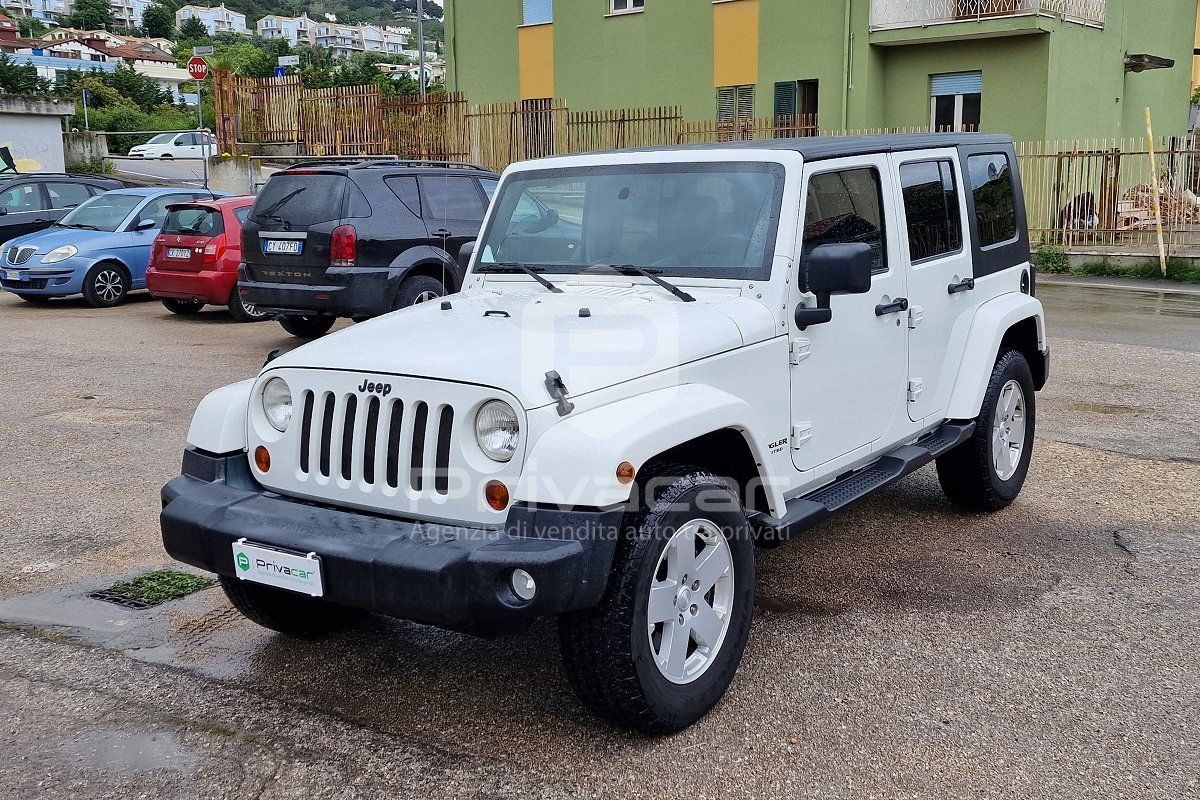 JEEP Wrangler Unlimited 2.8 CRD DPF Sahara Auto