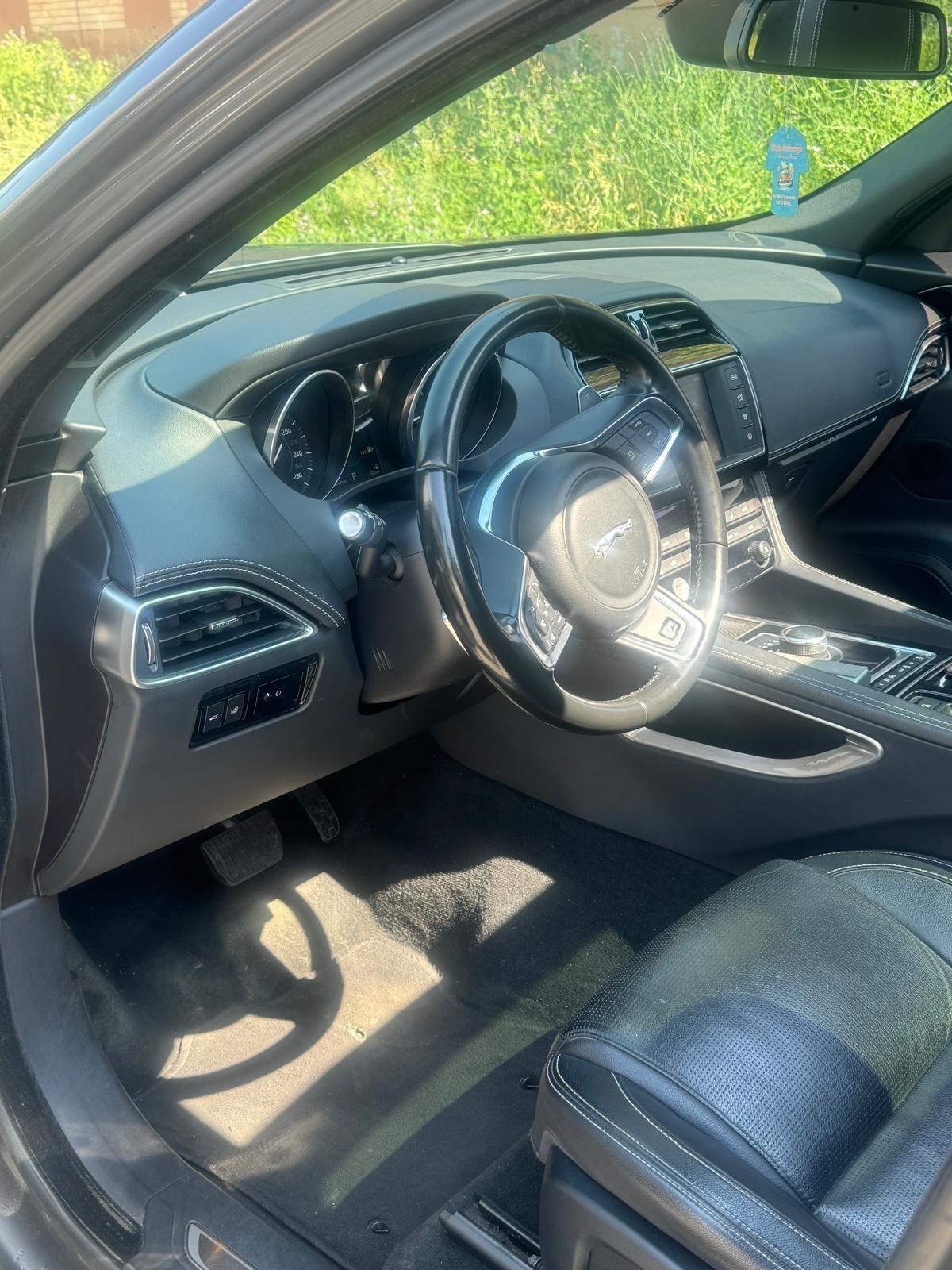 JAGUAR F-PACE R-SPORT 2.0 D 180 CV AWD