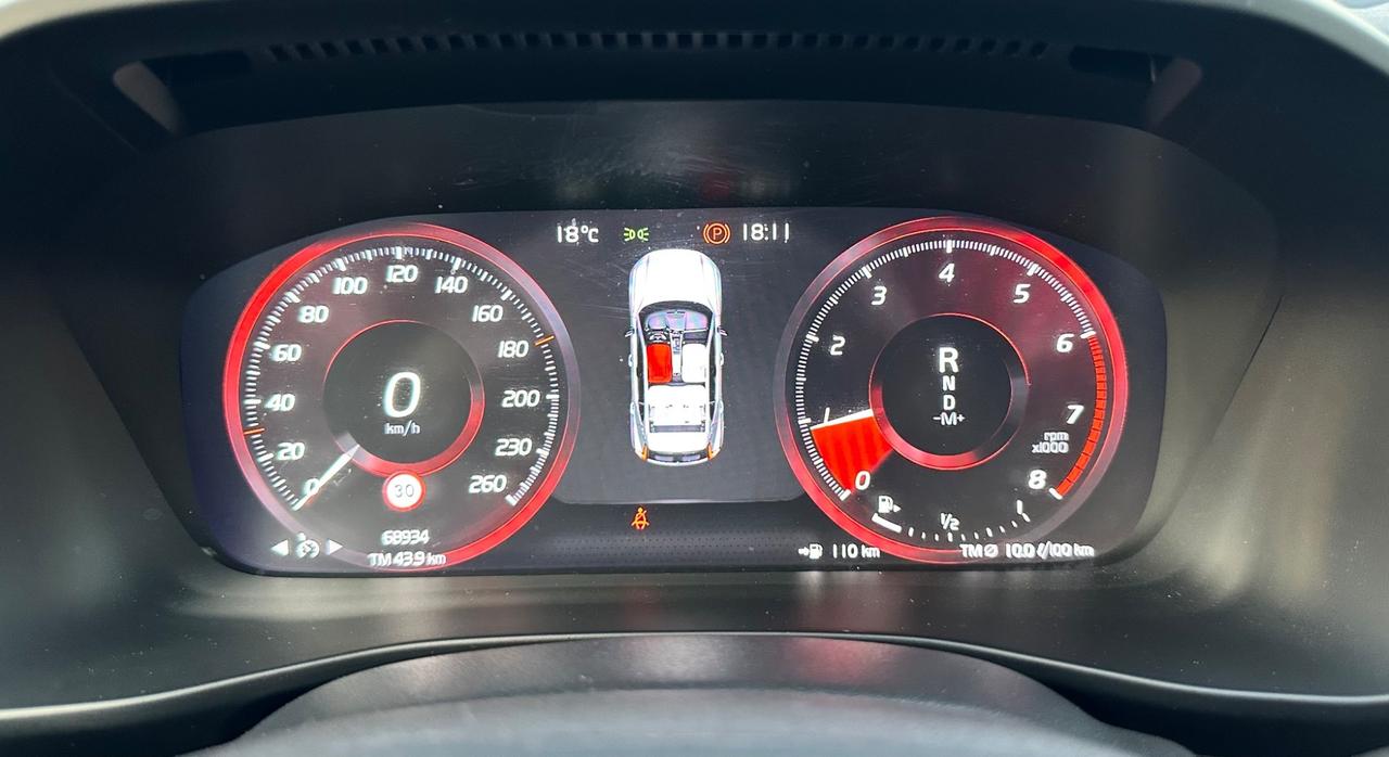 Volvo XC40 T3 Geartronic Momentum Core -km Certificati