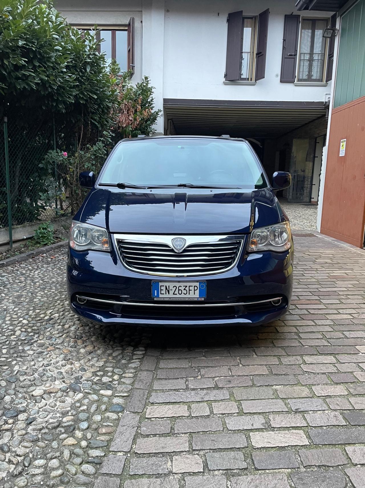 Lancia Voyager 2.8 CRD