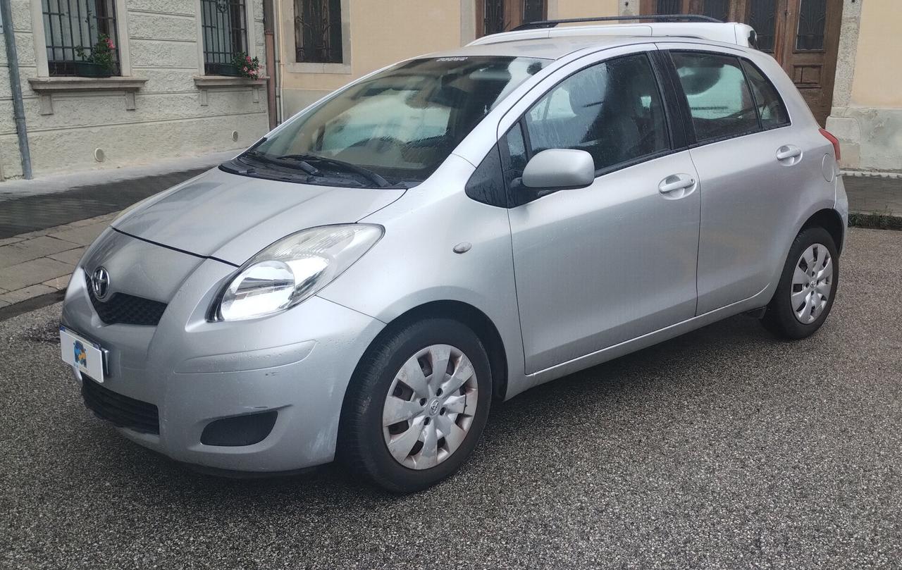 Toyota Yaris 1.3 5 porte M-MT Sol NEOPATENTATI