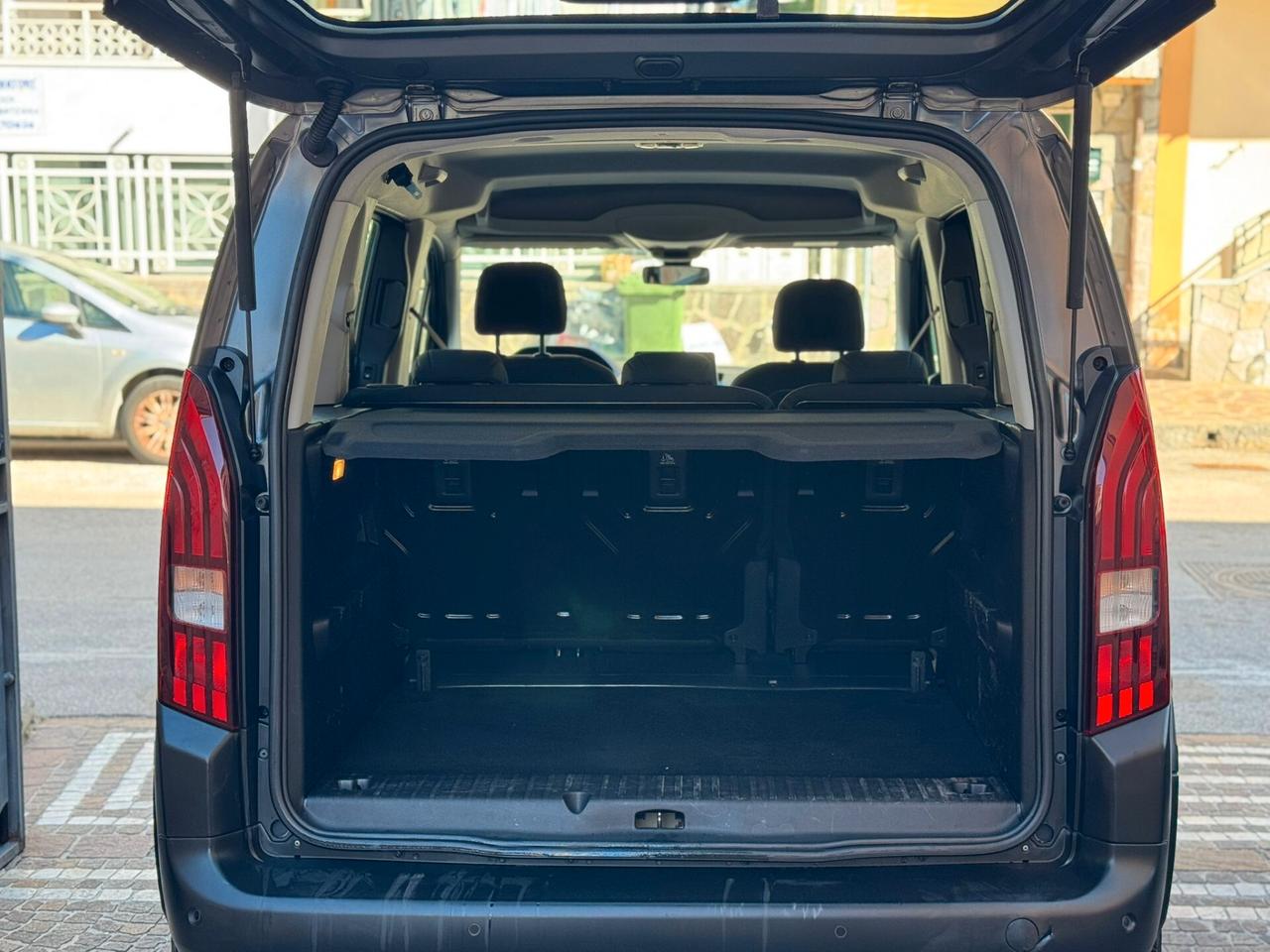 Peugeot Rifter BlueHDi 130 S&S EAT8 Allure Standard