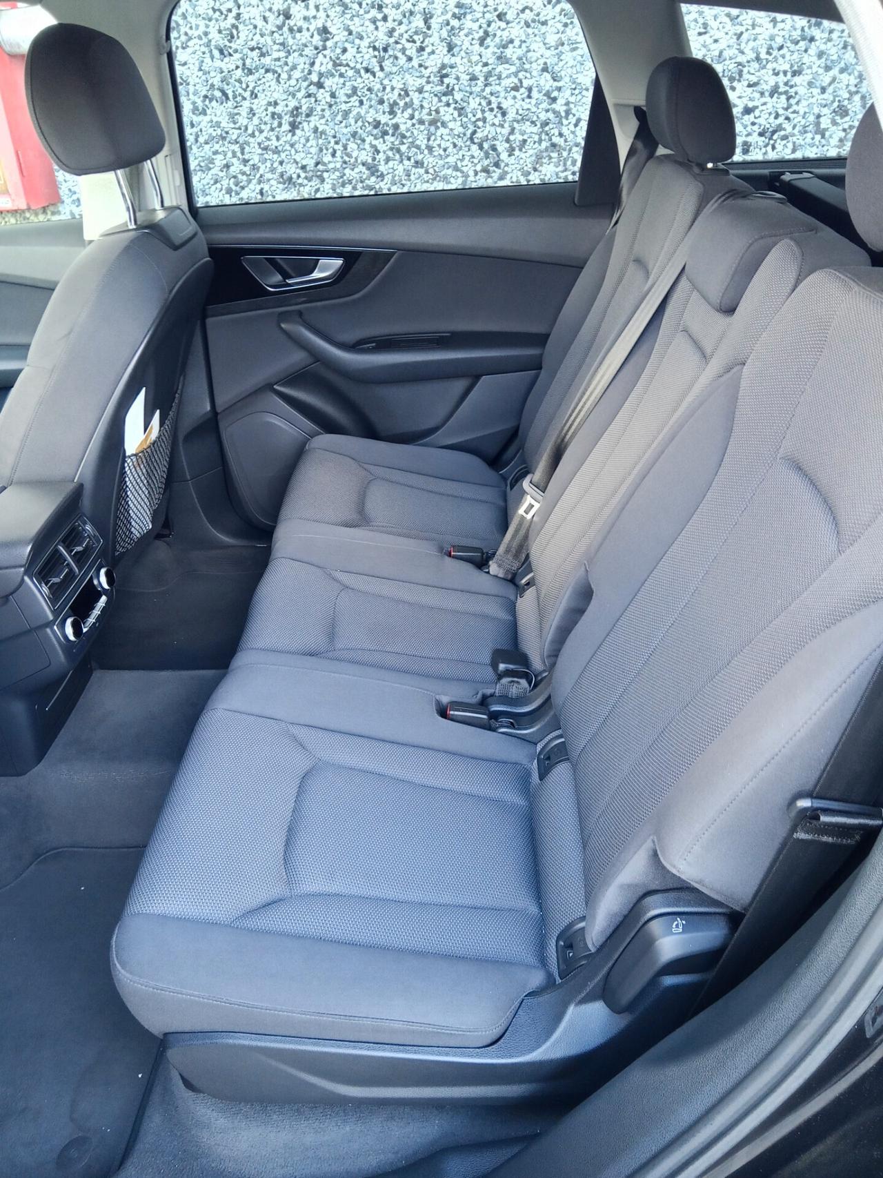 Audi Q7 3.0 TDI 272CV quattro tiptronic