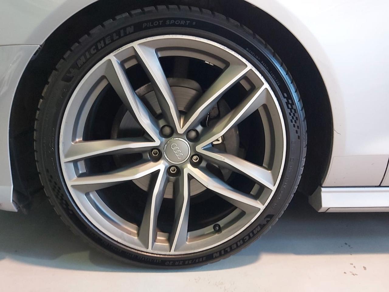 Audi A6 2.0 TDI 190 CV quattro S LINE- Automatico