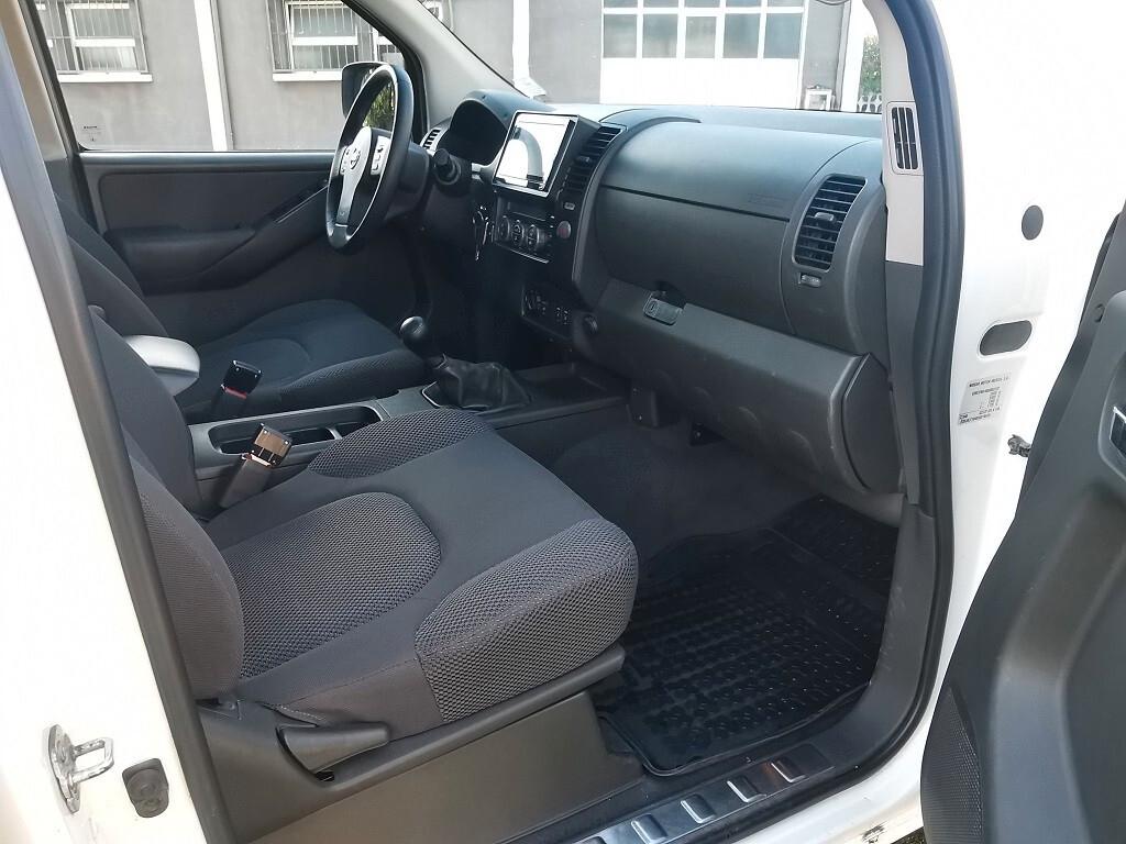 Nissan Navara 2.5 dCi 4 porte Double Cab LE