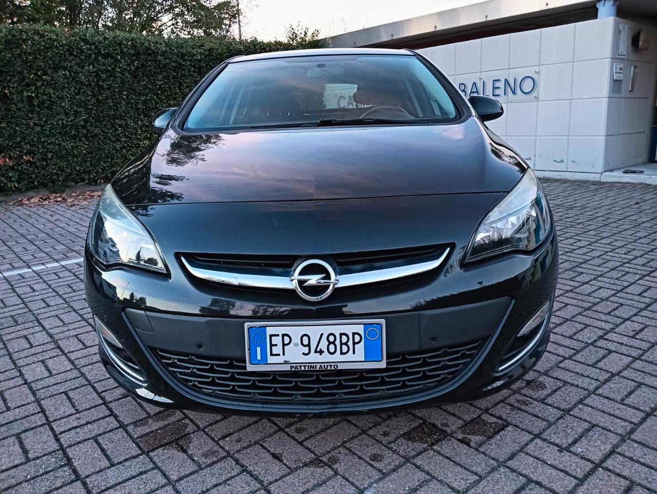 Opel Astra 1.7 CDTI 130CV EcoFLEX S&S 5 porte Cosmo Fleet..CELL 320 147 1147 WUATSAPP 3276540940