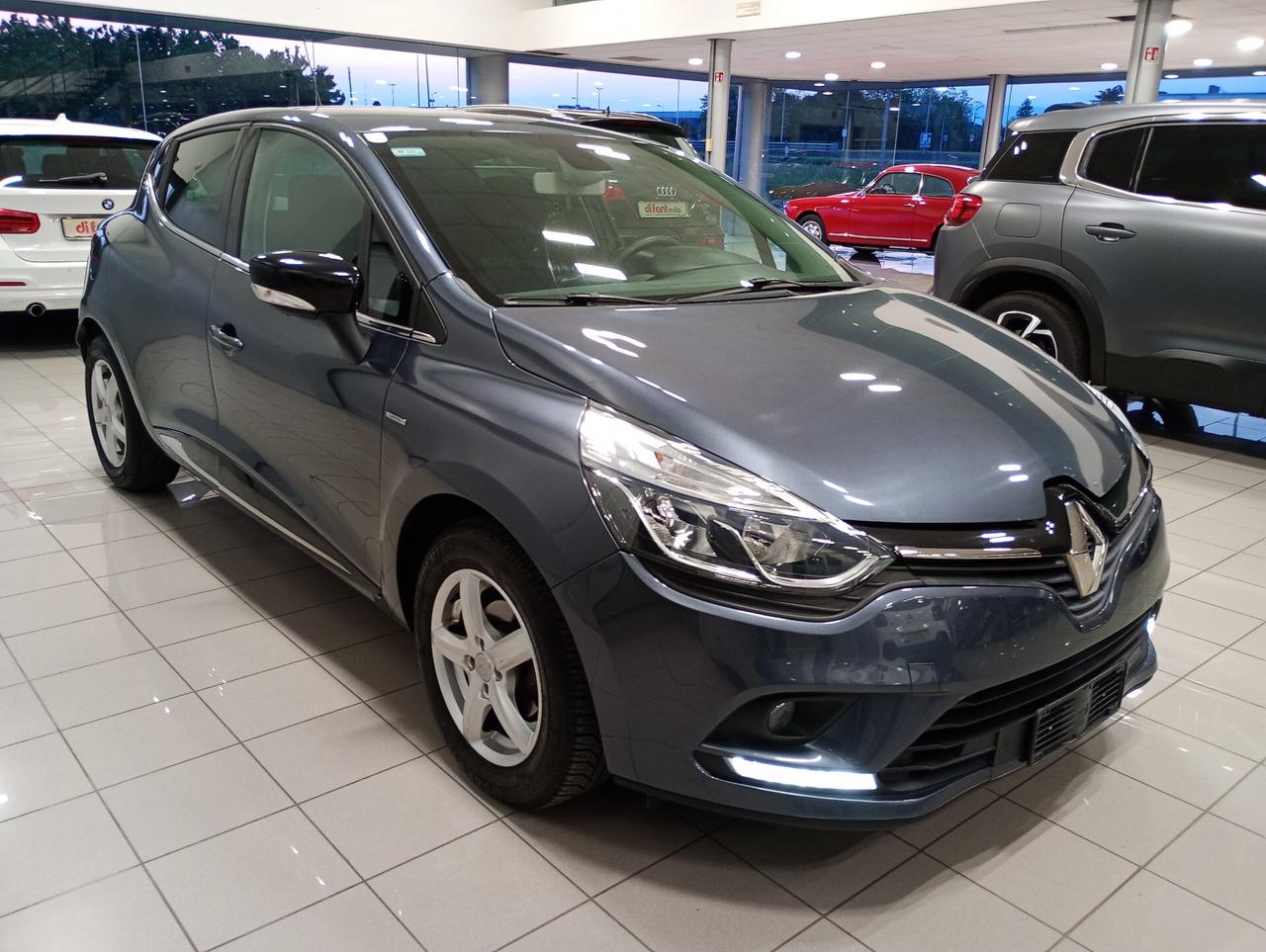 Renault Clio TCe 12V 90CV Start&Stop 5 porte LIMITED - NEOPATENTATI -