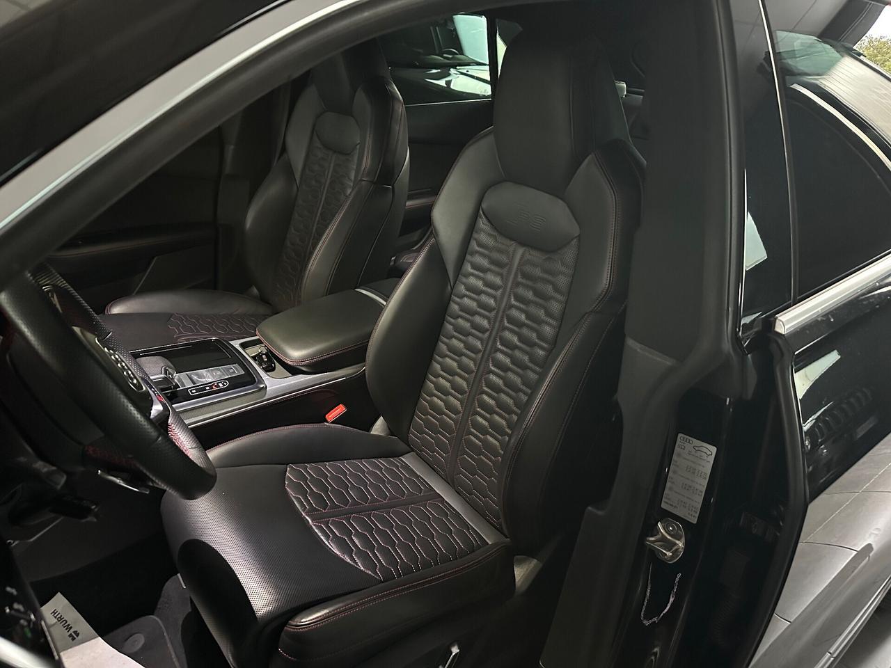 Audi Q8 RS TFSI V8 quattro tiptronic