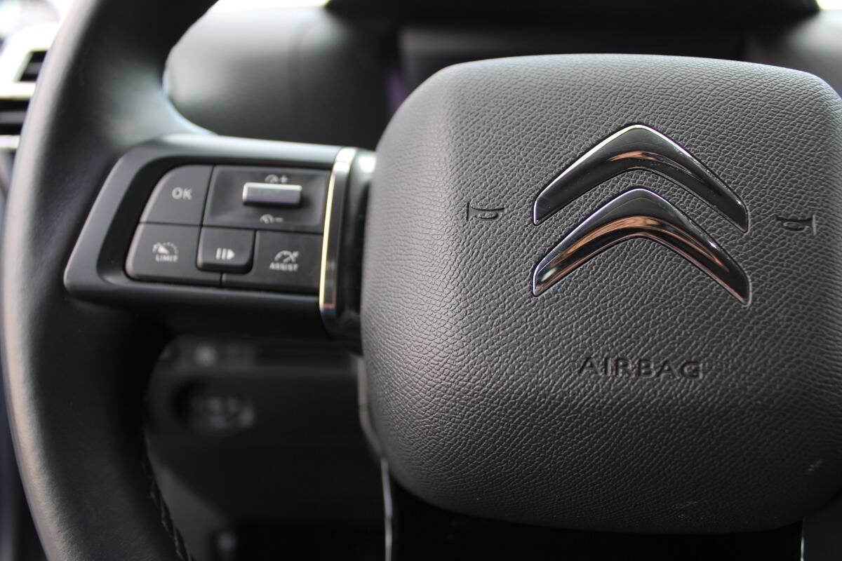 Citroen C4 1.2 puretech Shine s&s 130cv Con NAVIGATORE