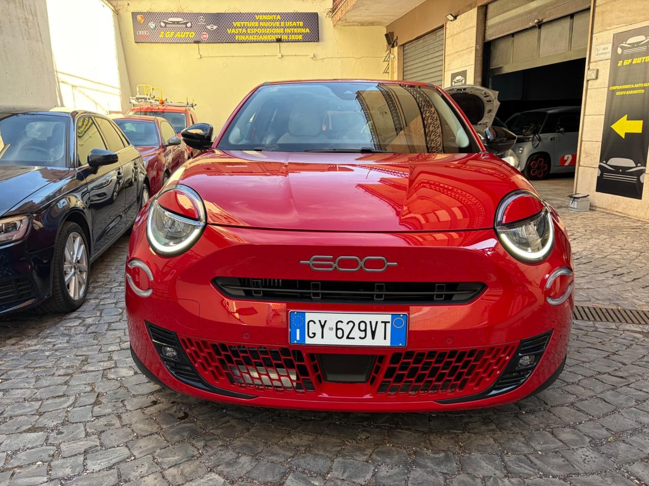 Fiat 600 Hybrid 110 CV DCT MHEV La Prima