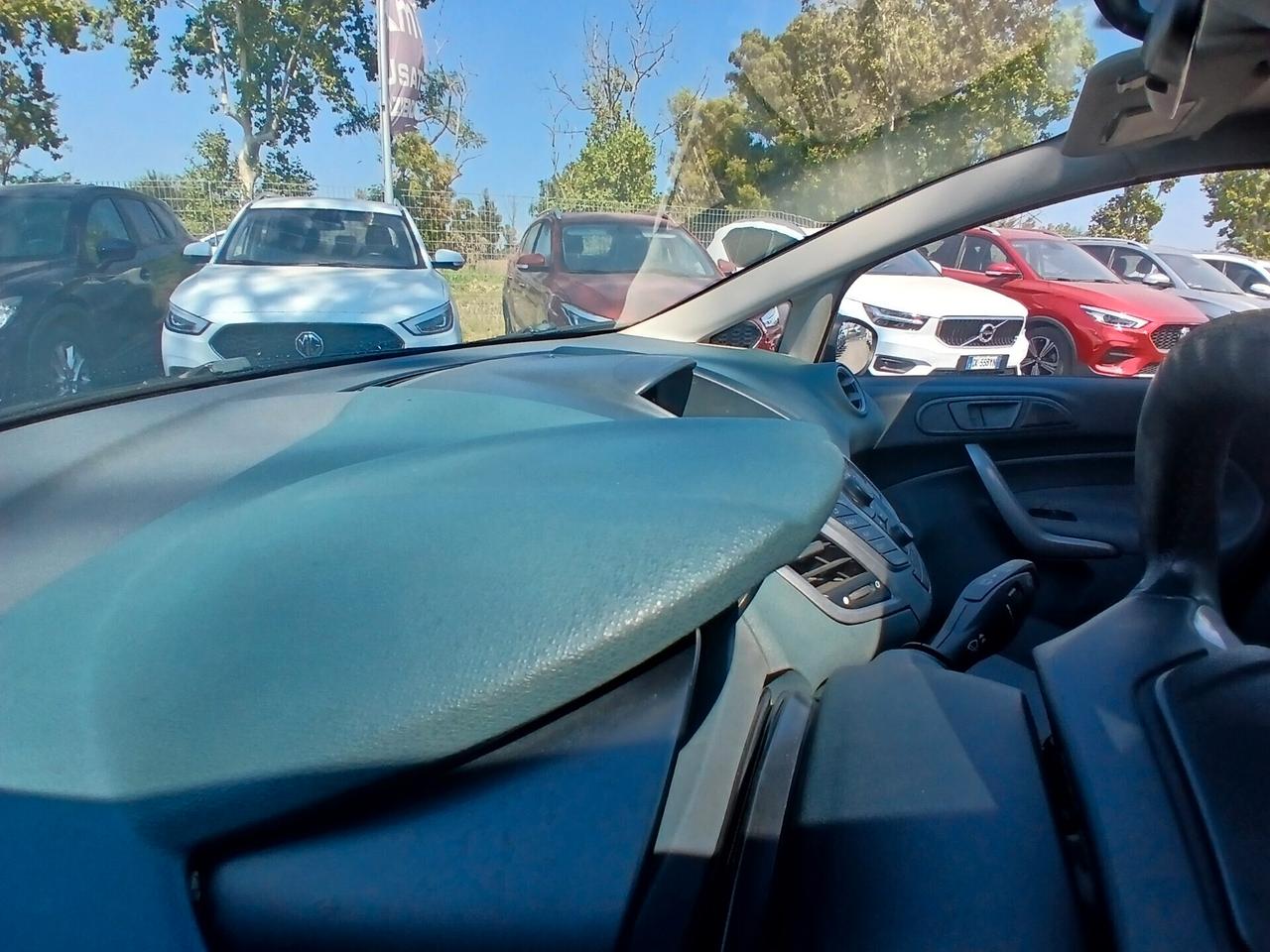 Ford Fiesta 1.4 5p Bz.- GPL Titanium