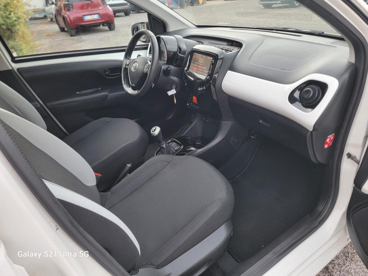 Toyota Aygo 1.0 VVT-i 69 CV 5 P. SOLO 65 MILAKM !