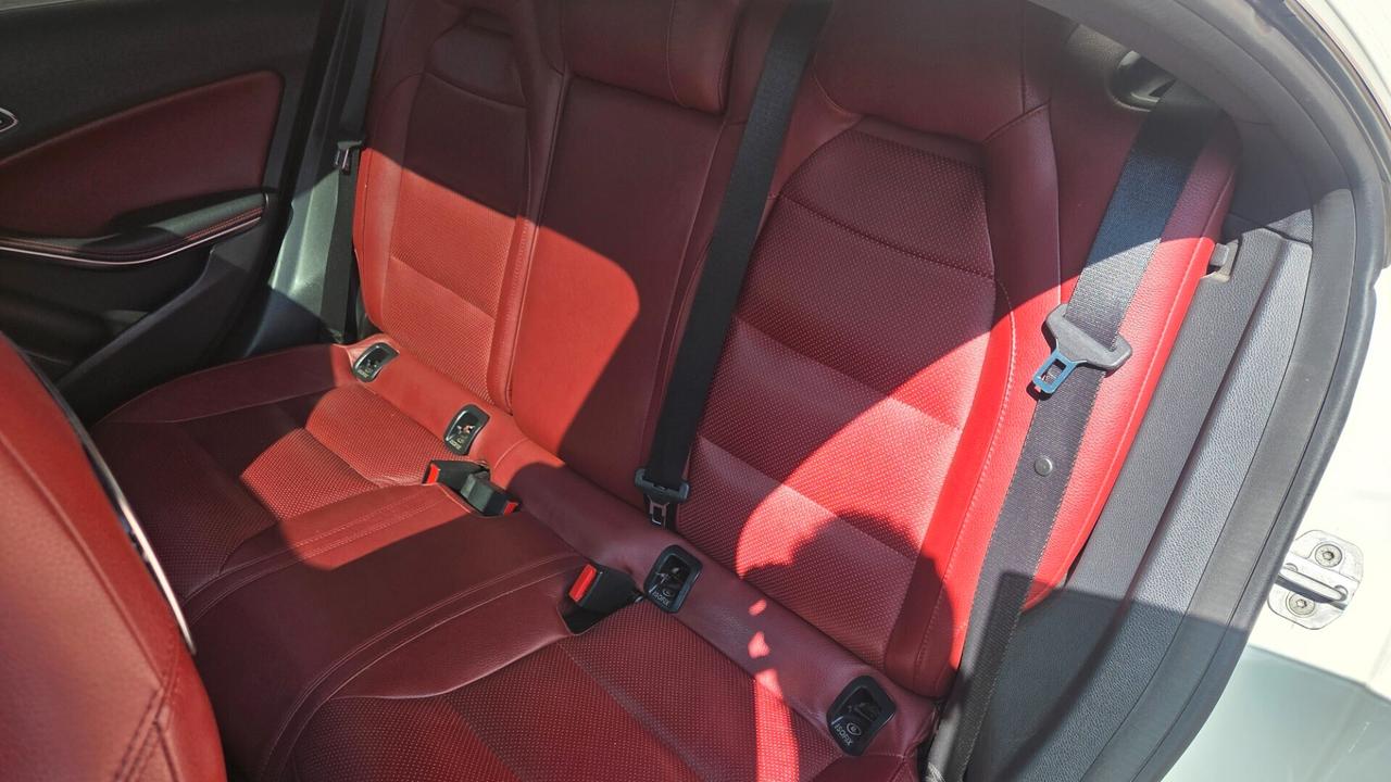 Mercedes-benz CLA 250 Automatic Premium