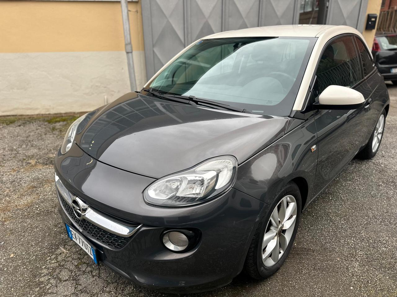 Opel Adam 1.2 70 CV White/Black Link