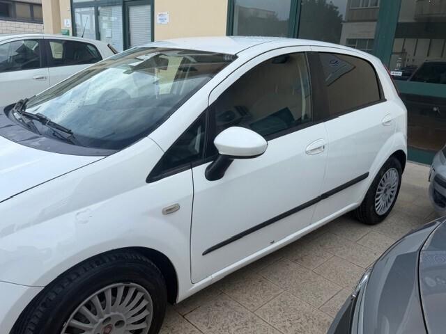 Fiat Grande Punto 1.3 MJT 75 CV 5 porte Dynamic 06
