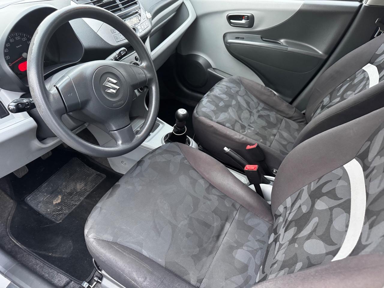 Suzuki Alto 1.0 con 77000km neopatentati