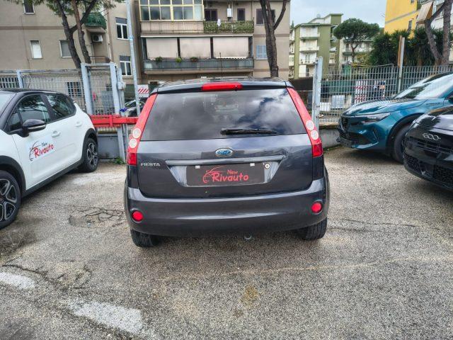 FORD Fiesta 1.2 16V 3p. Clever