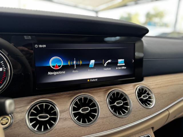 MERCEDES-BENZ E 220 d 4Matic Sport (Tetto/Navi/Retro/Pelle/Led)