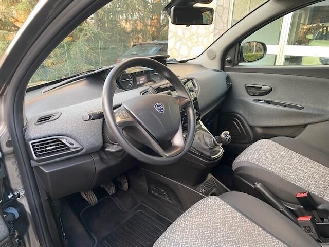 LANCIA YPSILON 1.0 HYBRID SILVER 39000KM PREZZO REALE
