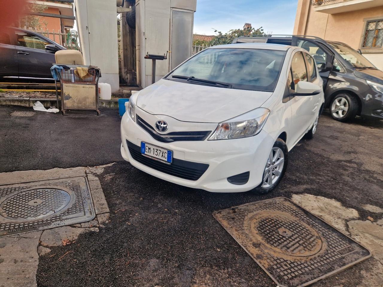Toyota Aygo 1.0 12V VVT-i 5 porte Lounge Connect MMT
