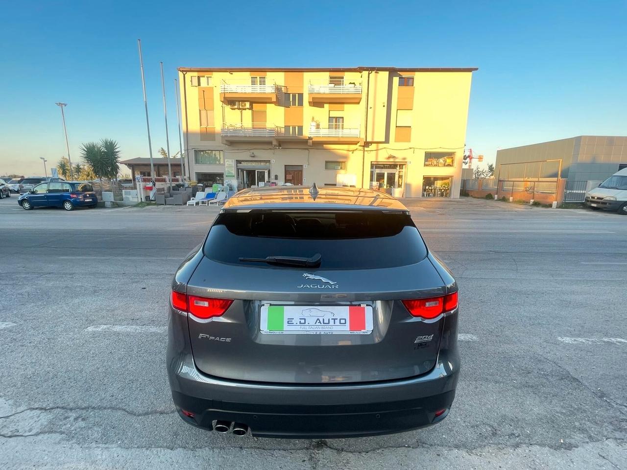 Jaguar F-Pace 2.0 D 180 CV AWD aut. R-Sport