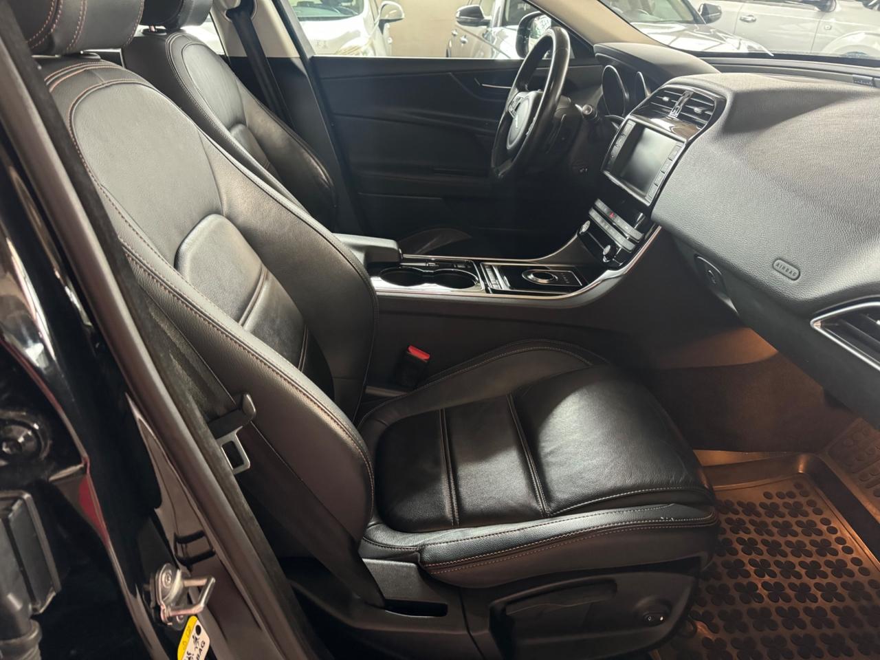 Jaguar XE 2.0 D 180 CV AWD aut. Pure