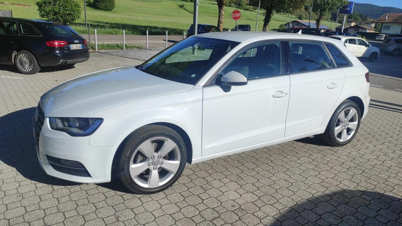 AUDI A3 SPORTBACK 5 POSTI 1.6 TDI 110CV
