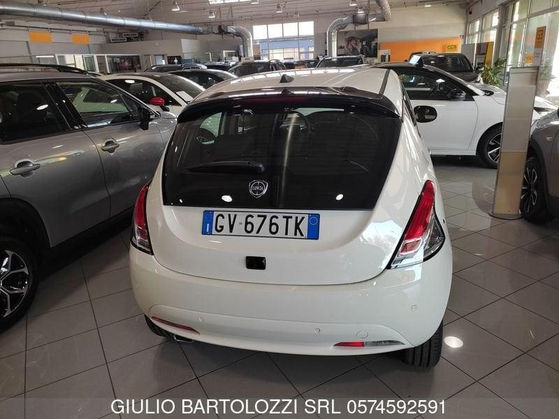 Lancia Ypsilon 1.0 FireFly 5 porte S&S Hybrid Platino