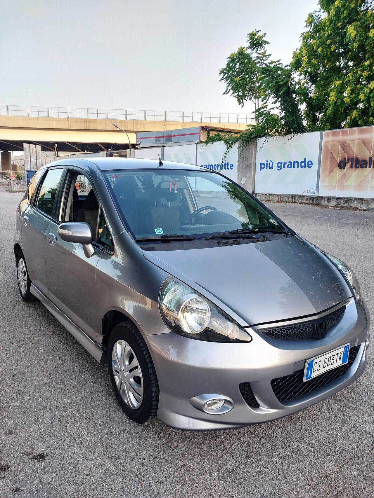 HONDA JAZZ 1.4 i-5P. LEGGI BENE 11-2004