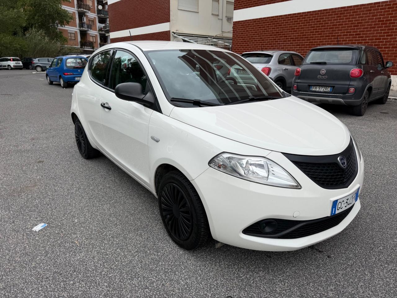 Lancia Ypsilon 1.0 5p S&S Hyb - PREZZO PROMO -