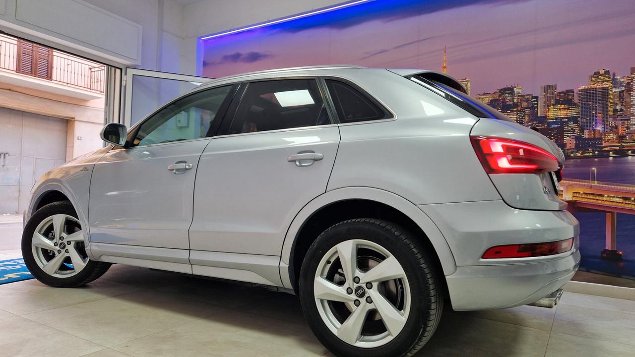 Audi Q3 2.0 TDI 150 CV quattro S tronic Sport