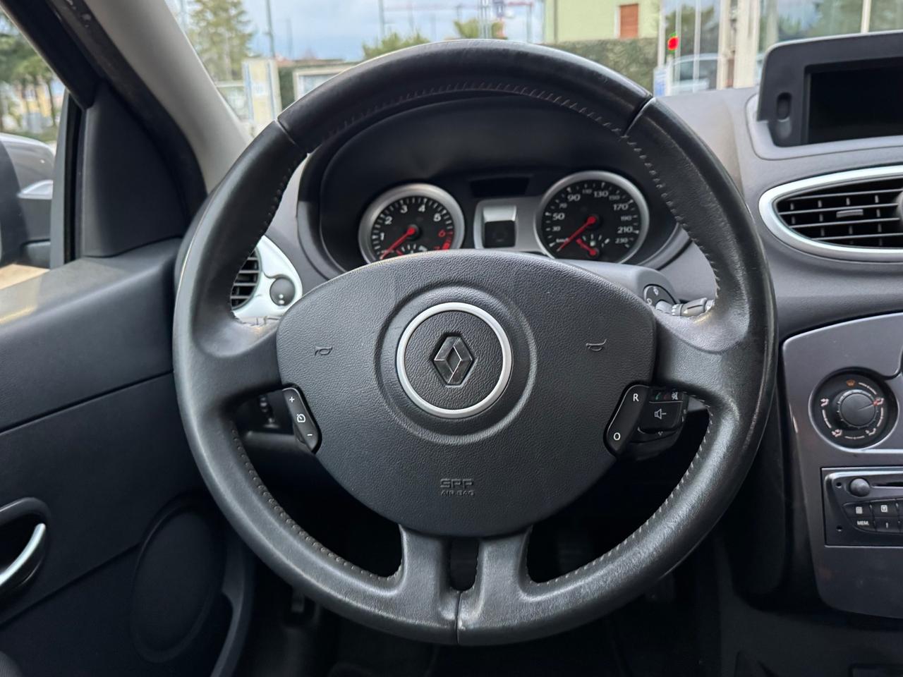 Renault Clio 1.2 16V 5 porte Dynamique