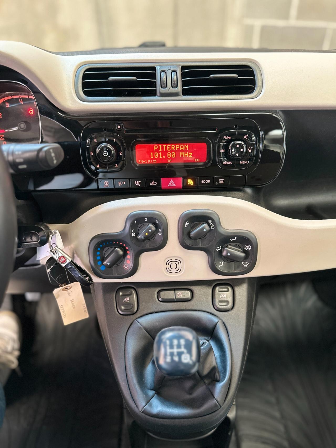 Fiat Panda 1.2 Lounge E6 2015