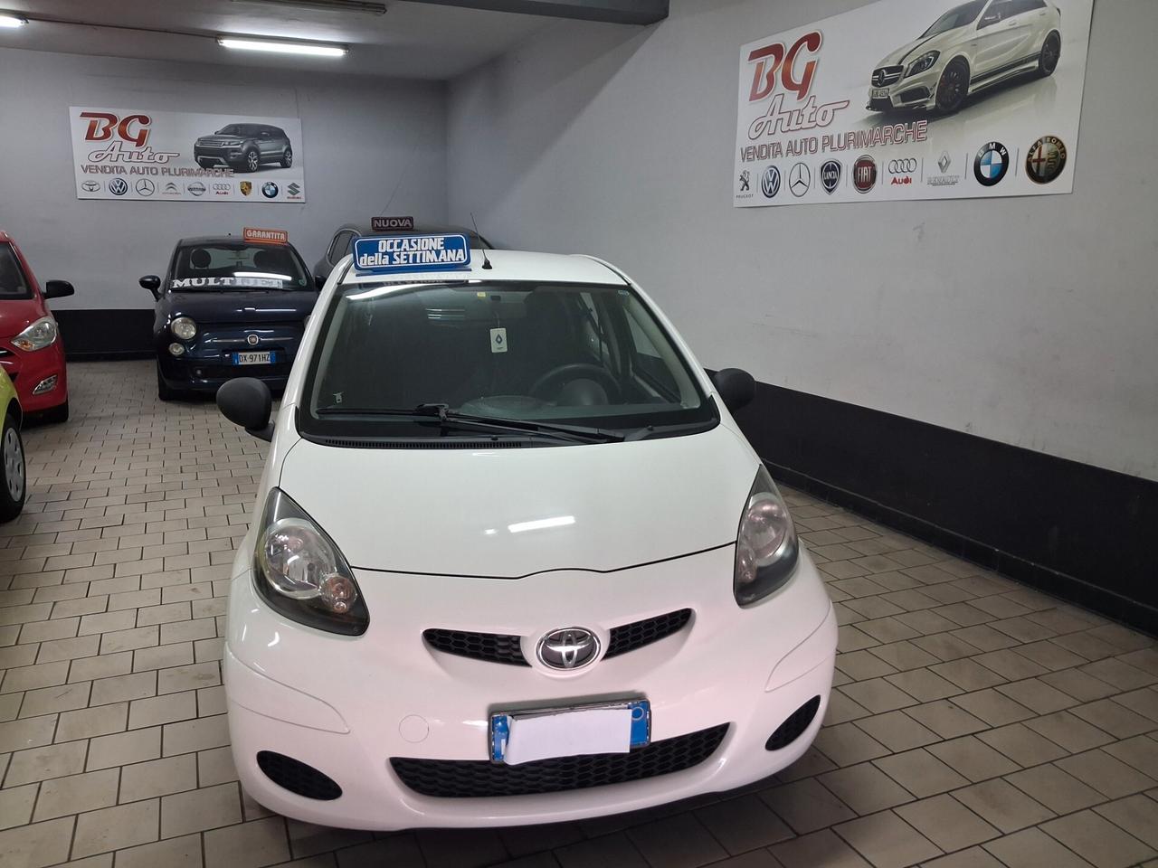Toyota Aygo 1.0 12V VVT-i 5 porte unico prop 2012