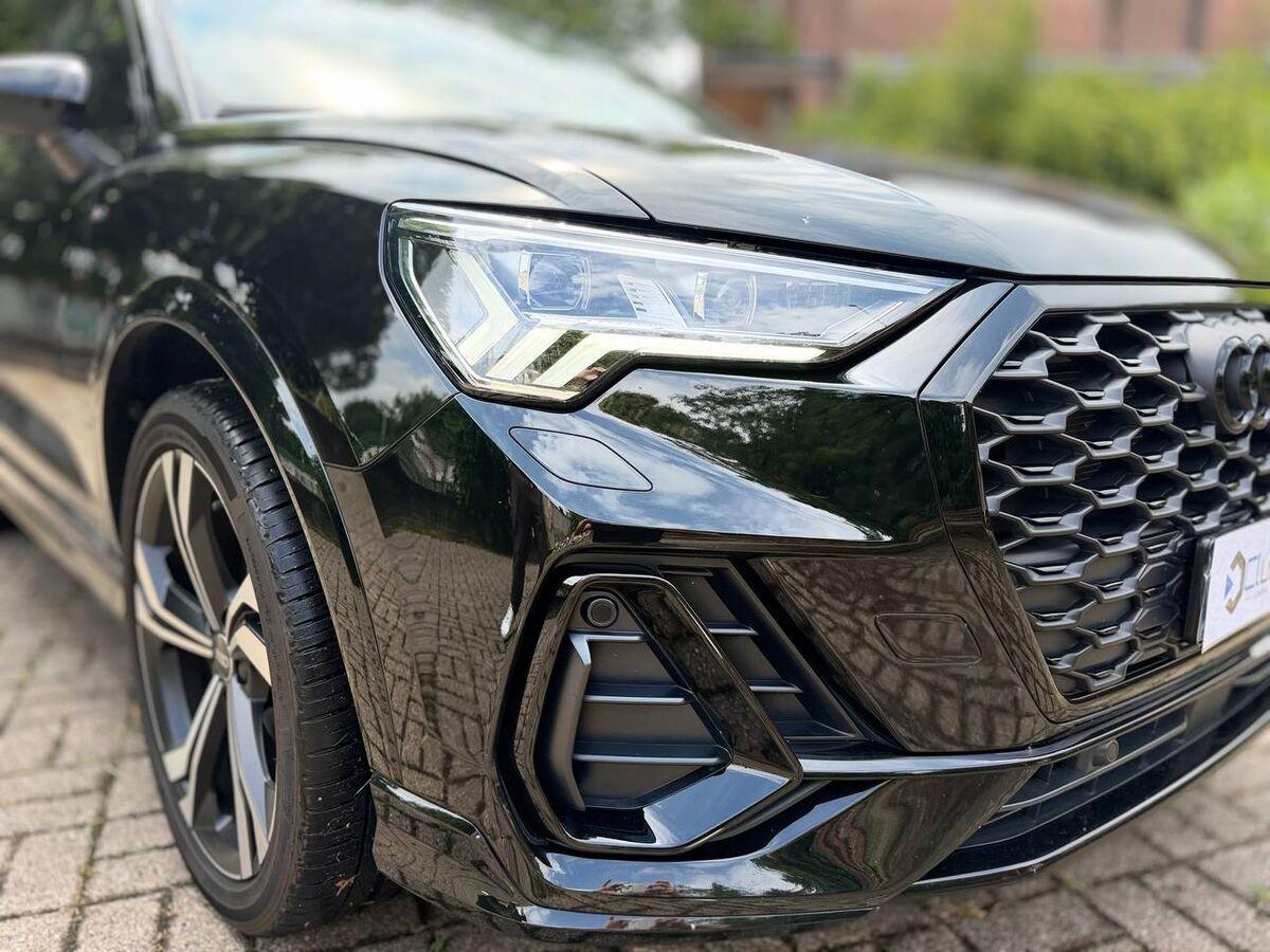Audi Q3 Sportback 35 1.5 tfsi Identity Black s-tronic