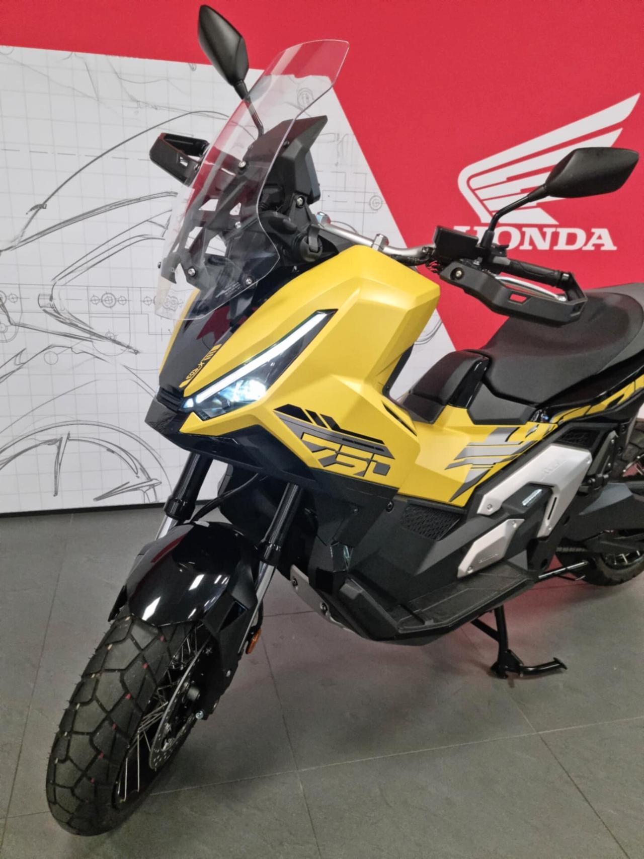 HONDA X-ADV 750 - 2025 - 1957 km