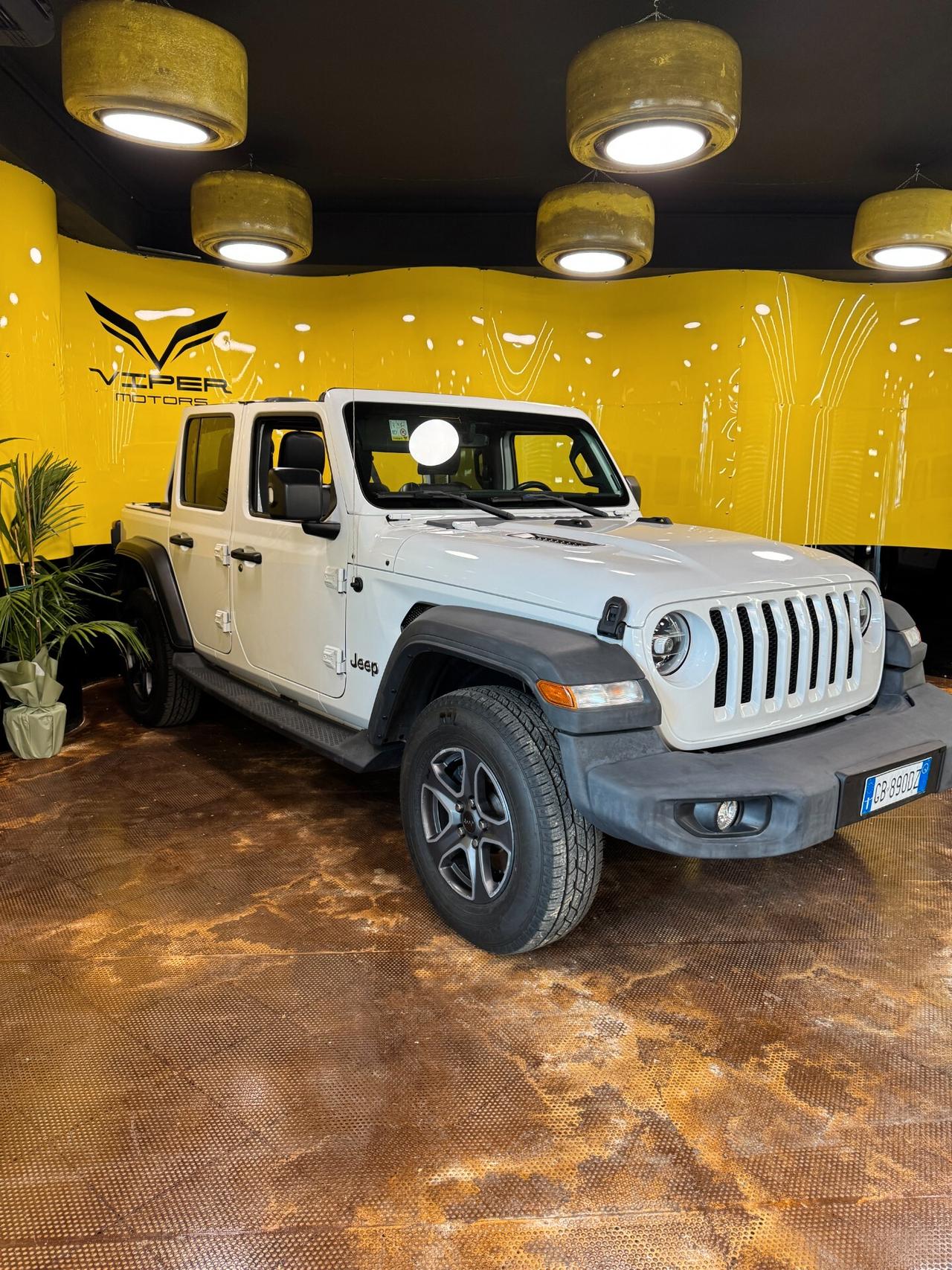 Jeep Wrangler Unlimited 2.2 Mjt II Night Eagle