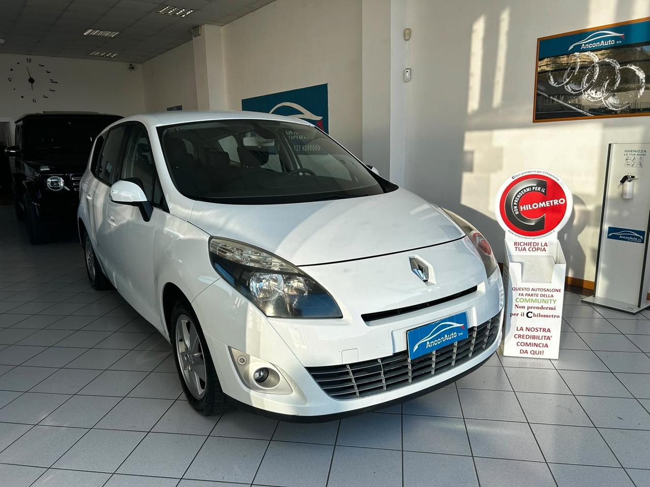 Renault Scénic 1.5 dCi 7 POSTI 2010
