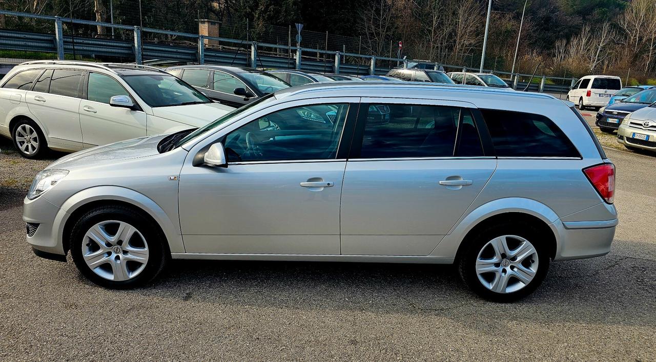 Opel Astra 1.7 CDTI 110CV Station Wagon Cosmo