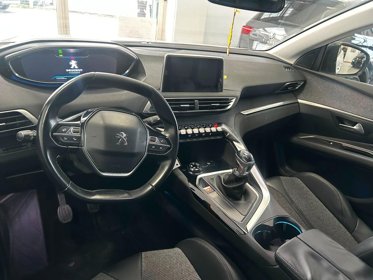 Peugeot 3008 BlueHDi 2018
