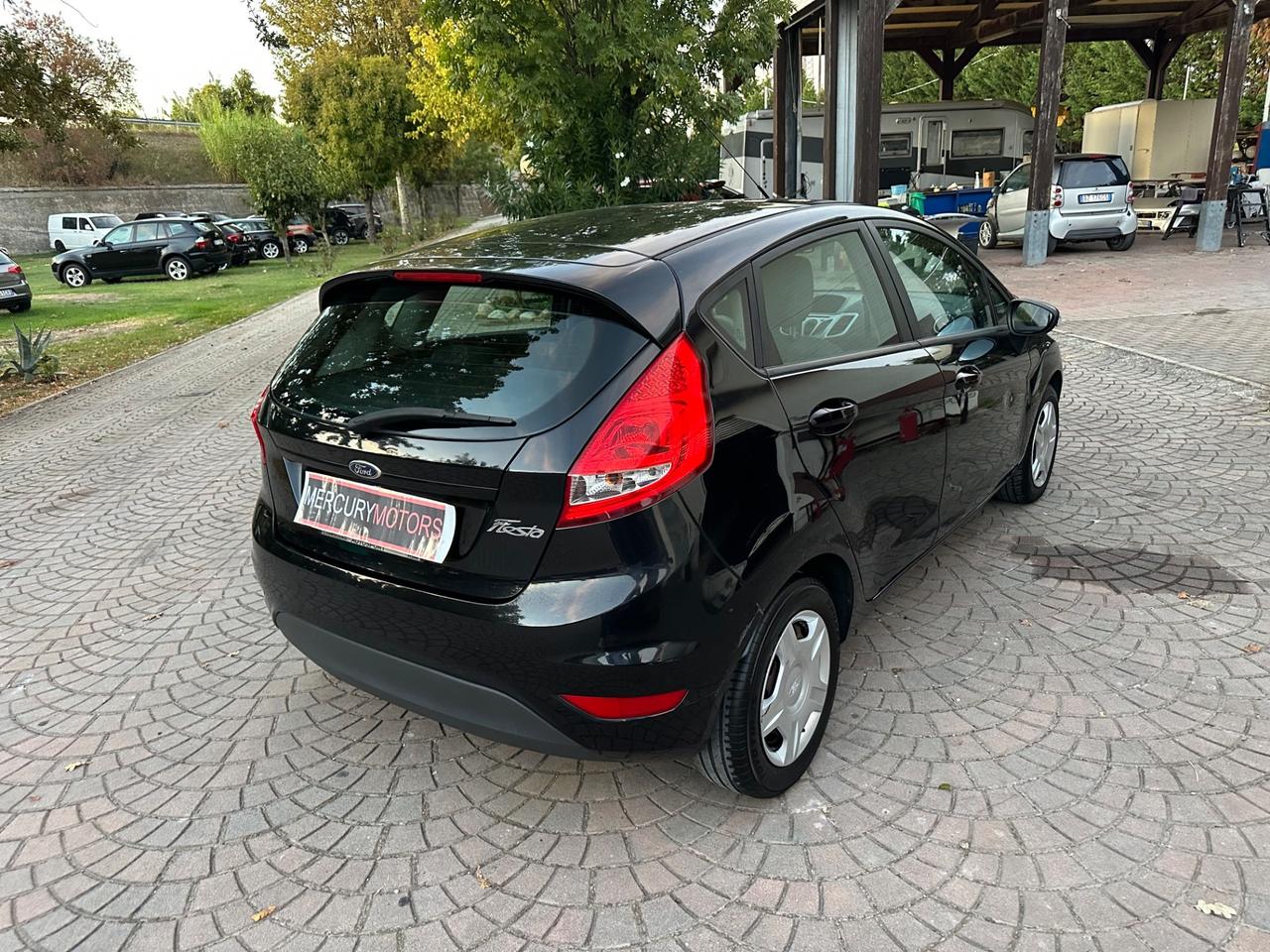 Ford Fiesta 1.2 60CV 5 porte Titanium G P L BELLISSIMA SOLO 134.000 KM IDONEA PER NEO0PATENTATII PERMUTABILE