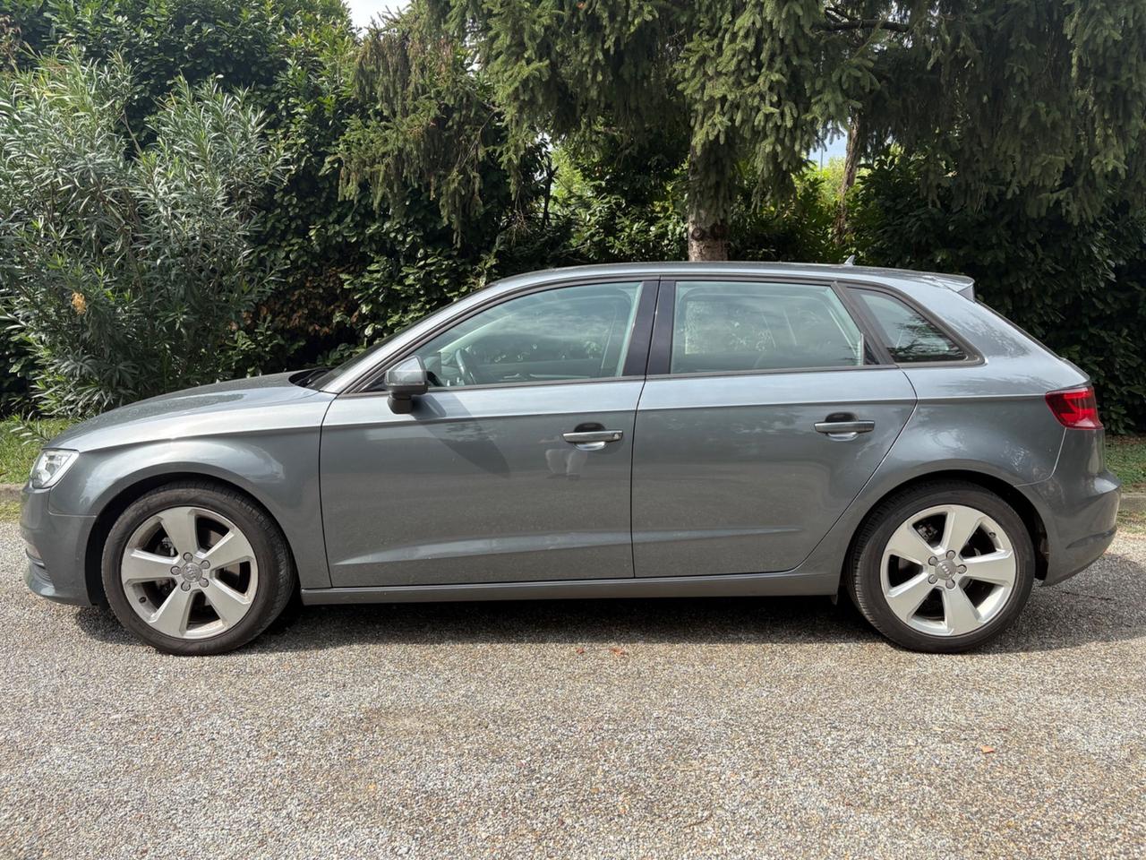 AUDI A3 Sportback 1.6 tdi Business 110cv S-Tronic