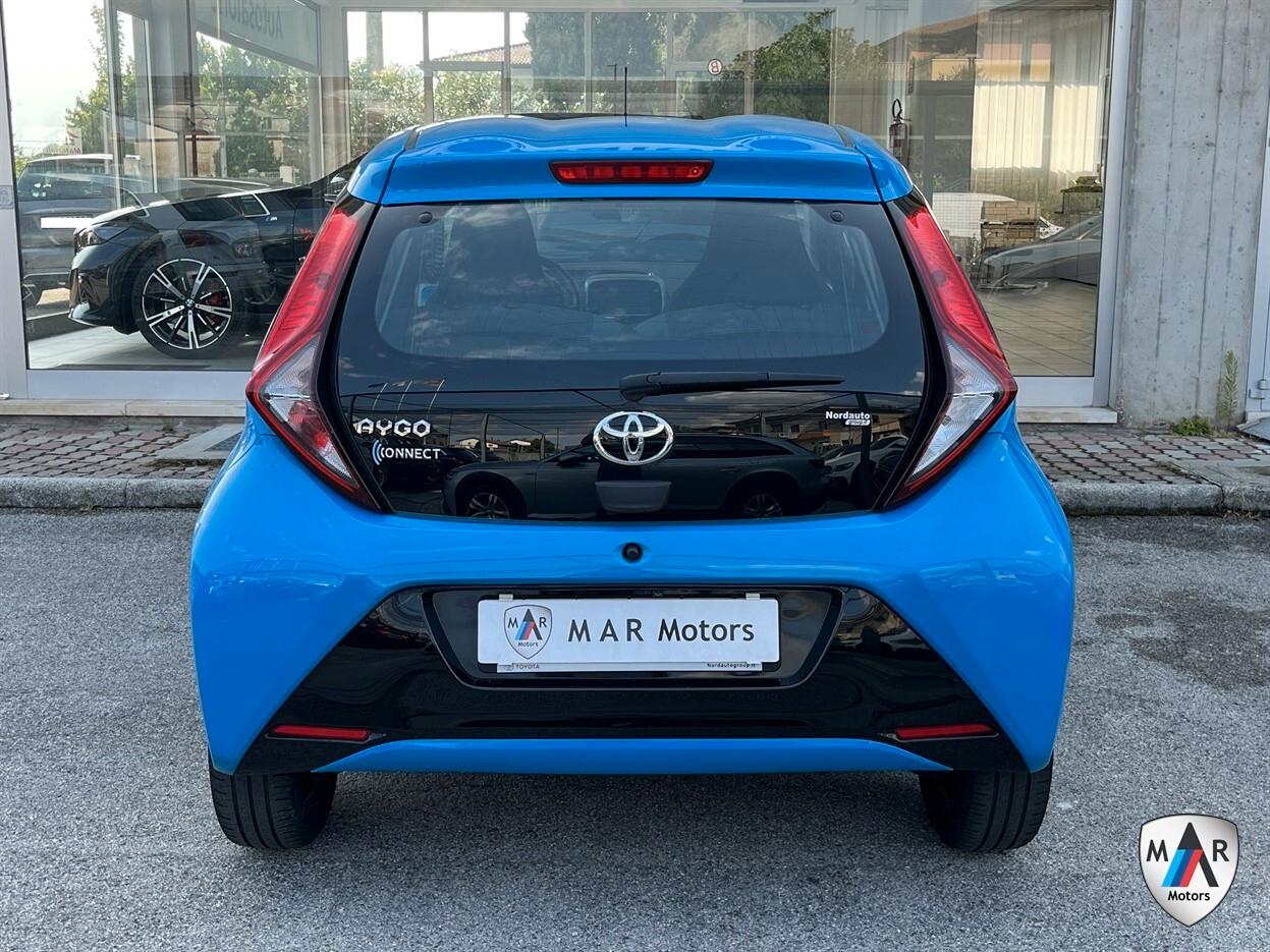Toyota Aygo Connect 1.0 VVT-i 72 CV 5 porte x-clusiv