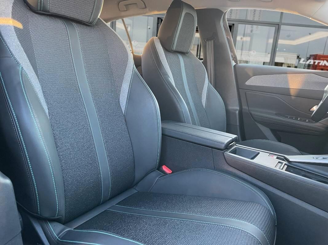 Peugeot 408 1.2 puretech Allure 145cv AUTOMATICA TELECAM 360