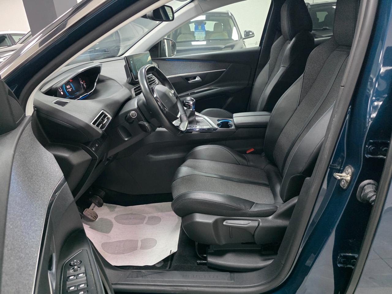 Peugeot 3008 BlueHDi 130 S&S Allure