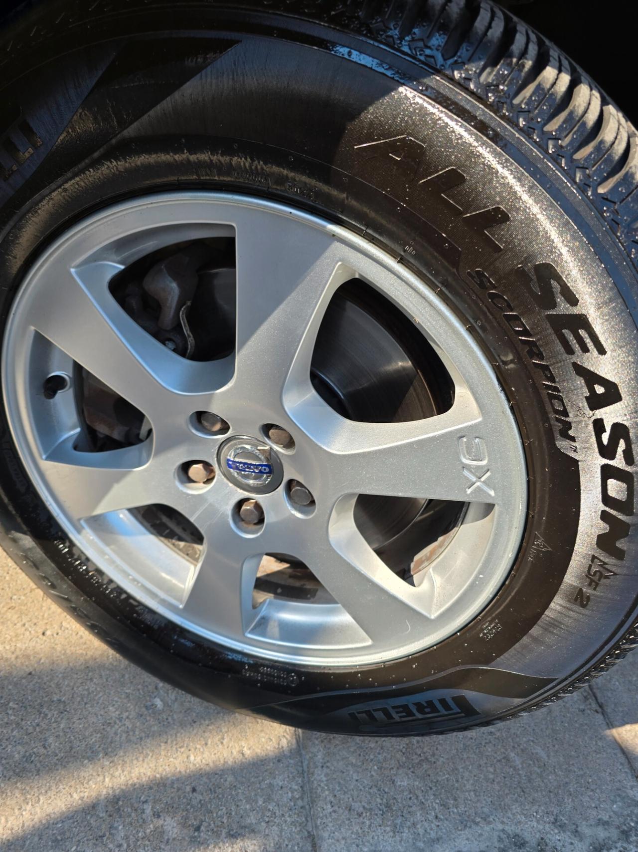 Volvo XC 60 XC60 D5 AWD Geartronic R-design