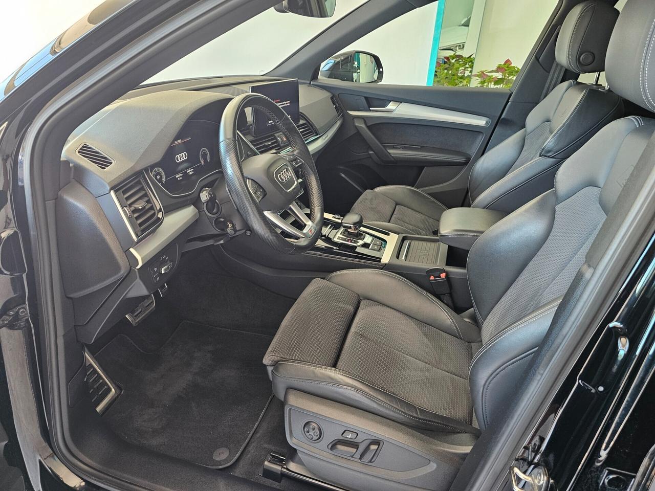 AUDI Q5 2.0 TDI 204CV QUATTRO 3 S-LINE BLAK EDITION