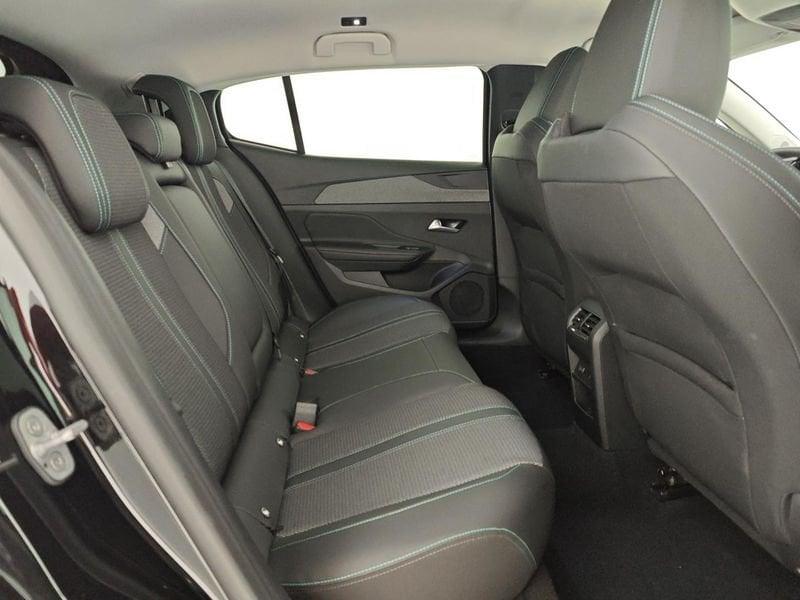 Peugeot 408 Hybrid 145 e-DCS6 Allure