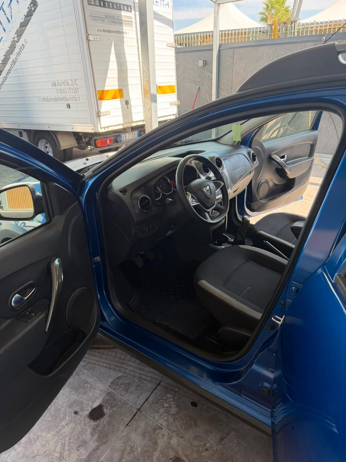 Dacia Sandero Stepway 1.0 TCe 100CV ECO-G 15th Anniversary