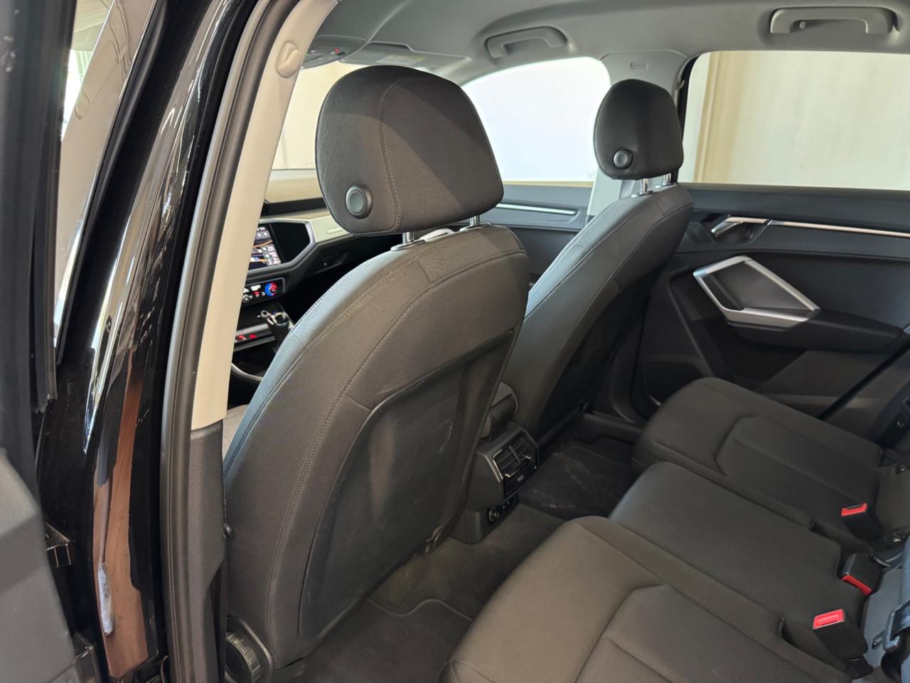AUDI Q3 35 TDI S TRONIC ADVANCED